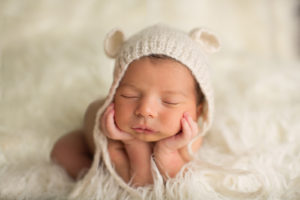Christina-Houser-Photography-Baby-Bonnet-Photo